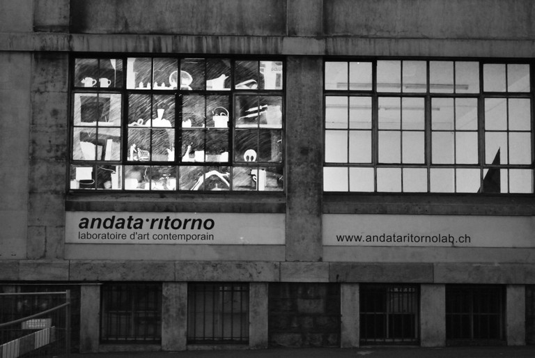 inlight of things outside view 3 - big